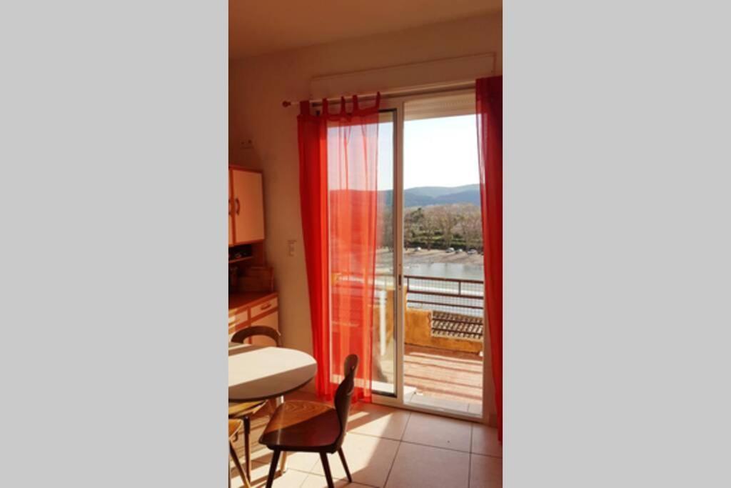 Joli Appartement, Terrasse Plein Sud Roquebrun Exteriér fotografie